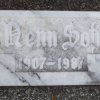 Komisel Sofia 1907-1987 Grabstein